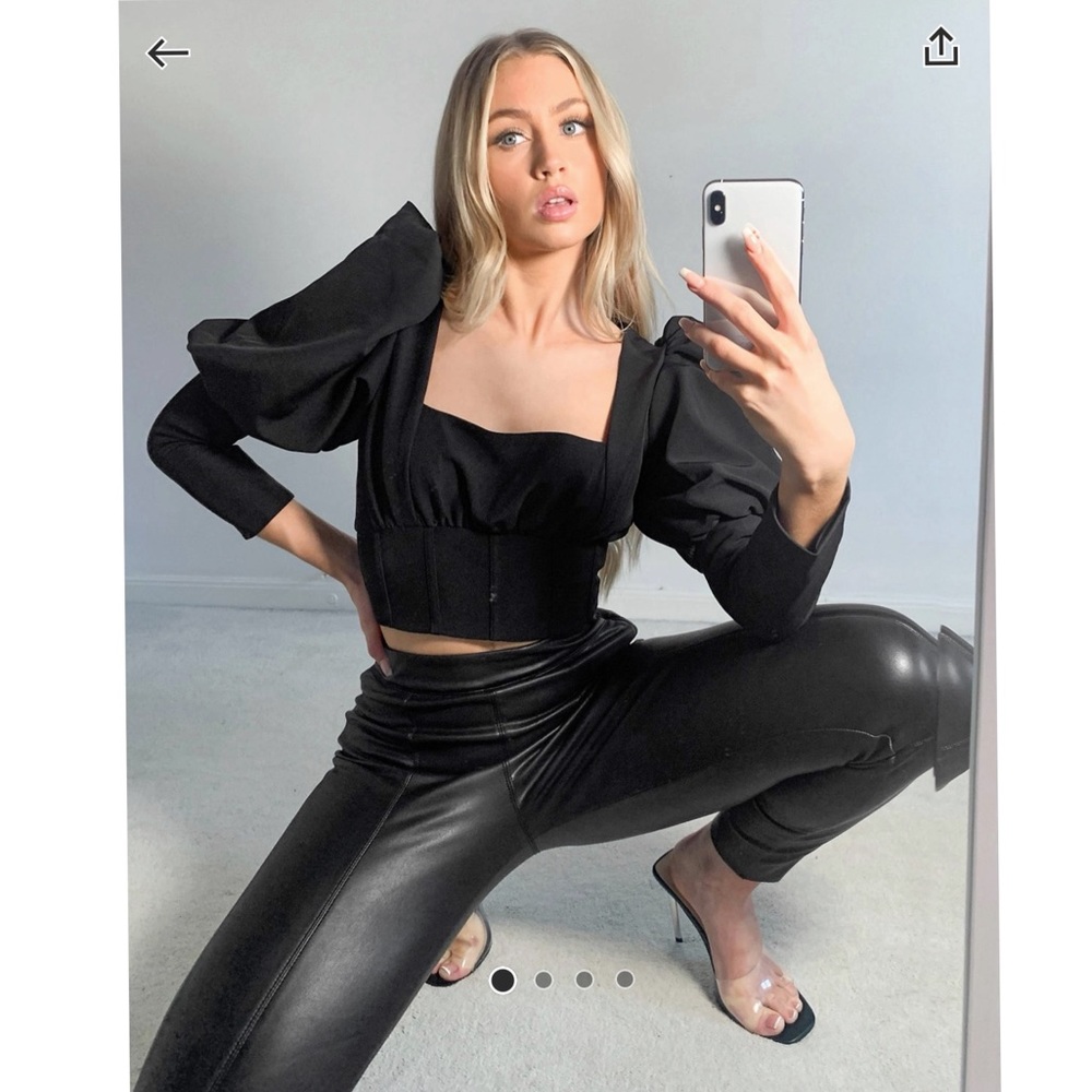 Lavish Alice puff sleeve crop top